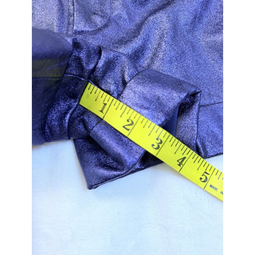 Alice + Olivia Faux Leather Pleated Cuff Metallic Shorts Women’s Purple Size 2 - Picture 10 of 11